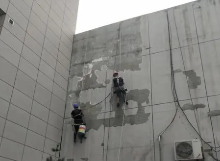 双滦楼顶漏水维修公司分享下双滦外墙防水的注意事项